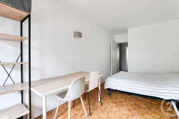 Appartement F4 à vendre  4 pièces - 79 m 2   AUBERVILLIERS  - 93