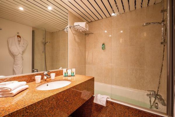 INVESTISSEMENT LOCATIF – MERIGNAC – Résidence d'Affaires Le M & Spa Bordeaux Aéroport - 6% de rentabilité