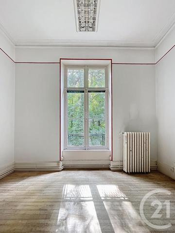 Maison à vendre  18 pièces - 565 m2 MIRECOURT - 88