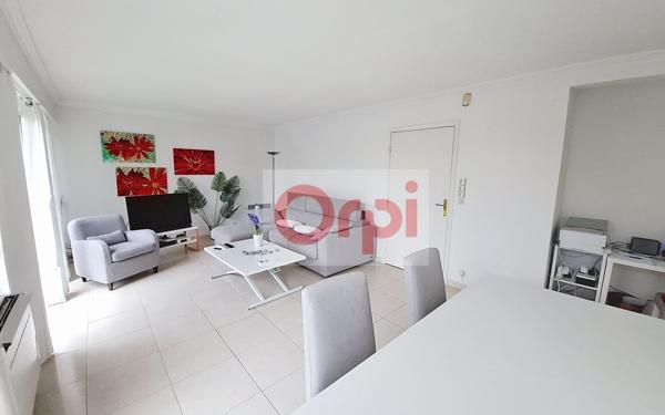 Maison à louer    4 pièces • 100,21 m2 Saint-Laurent-du-Var