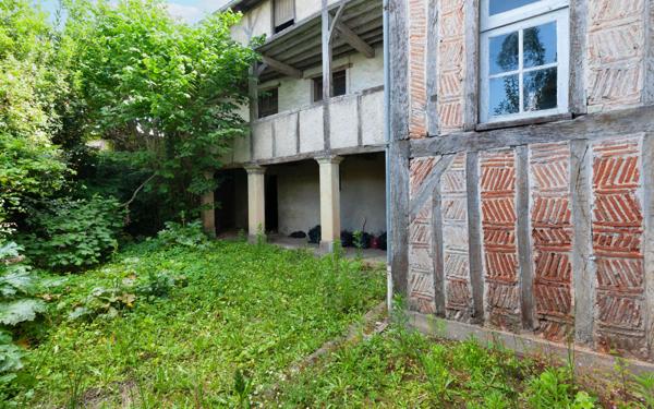 Maison à vendre    10 pièces •  Saint-Sever