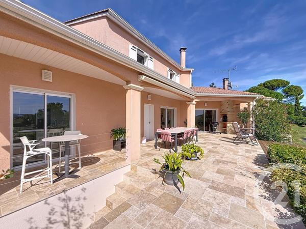 Maison à vendre  8 pièces - 300 m2 VILLENEUVE SUR LOT - 47