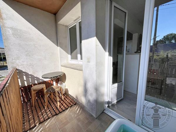 Vente                                                      Appartement
                        
                     3 pièces                      50 m2                     à Dourdan