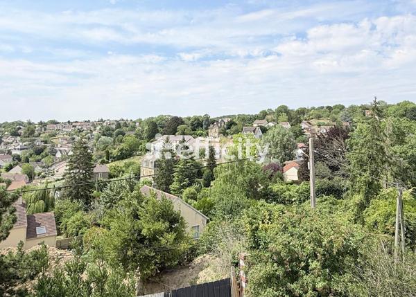 Maison
         8 pièces
        - 135 m² 349 500 € *