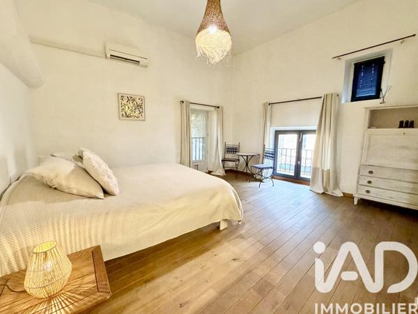 Maison à vendre 20 pièces 597 m² Uzès