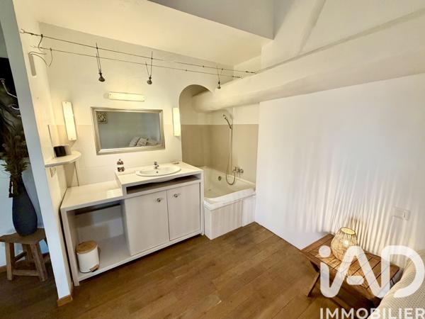Maison à vendre 20 pièces 597 m² Uzès