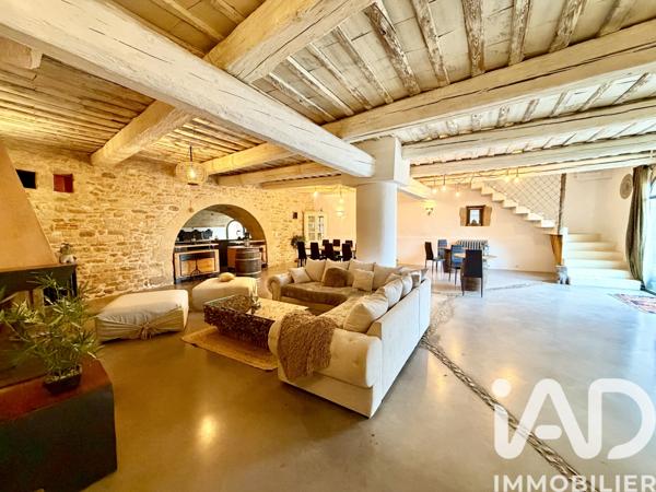 Maison à vendre 20 pièces 597 m² Uzès