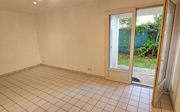 Appartement à louer    1 pièce • 25,44 m2 Buxerolles