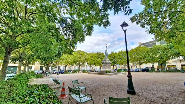 POITIERS ? APPARTEMENT DE 38 M² AVEC CHARME DE L'ANCIEN, À DEUX PAS DE LA PLACE DE LA LIBERTÉ