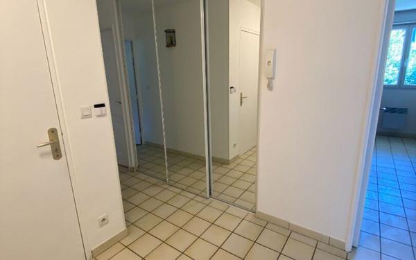 Appartement à louer    3 pièces •  Compiègne