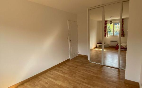 Appartement à louer    3 pièces •  Compiègne