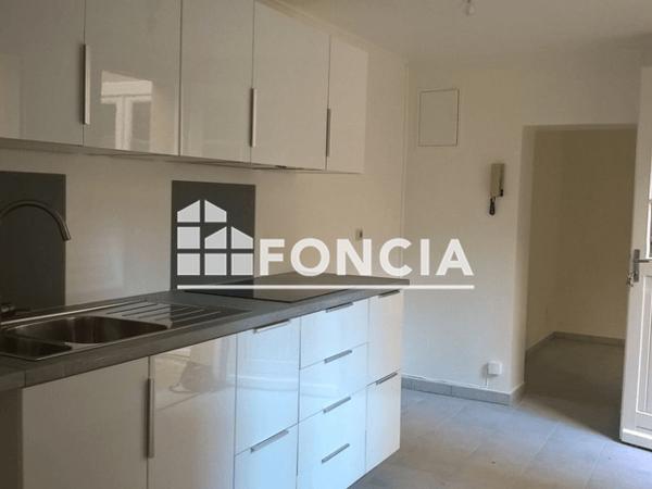 Location Maison 2 pièces 53.64 m² - 23 RUE DE LA CLOUTERIE Chartres 28000