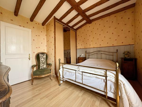Maison
         4 pièces
        - 110 m² 799 000 € *