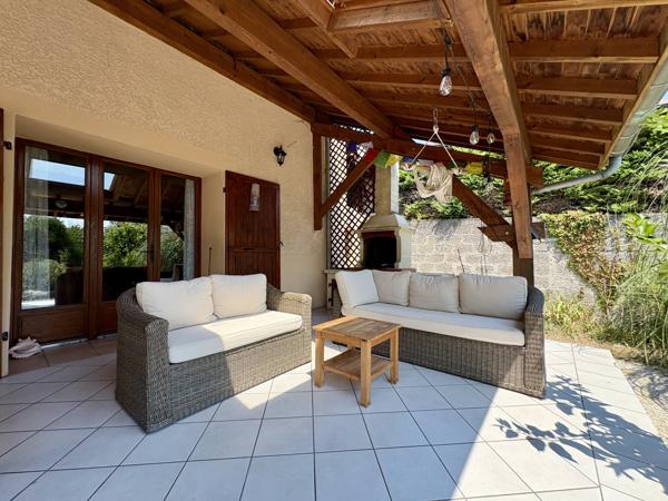 Maison
         4 pièces
        - 110 m² 799 000 € *