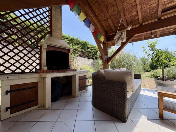 Maison
         4 pièces
        - 110 m² 799 000 € *