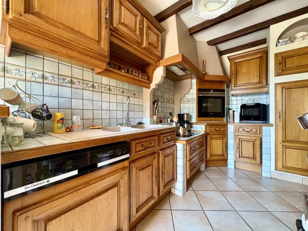 Maison
         4 pièces
        - 110 m² 799 000 € *