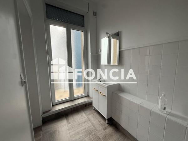 Location Appartement 3 pièces 81 m² - 91 BOULEVARD GAMBETTA Charleville Mezieres 08000