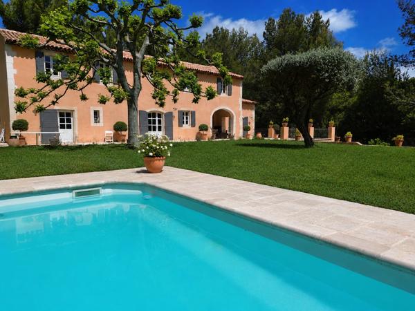 L'AME D'EOURES - BASTIDE PROVENCALE - 362 m² sur 1 hectare de terrain - Piscine - Garage