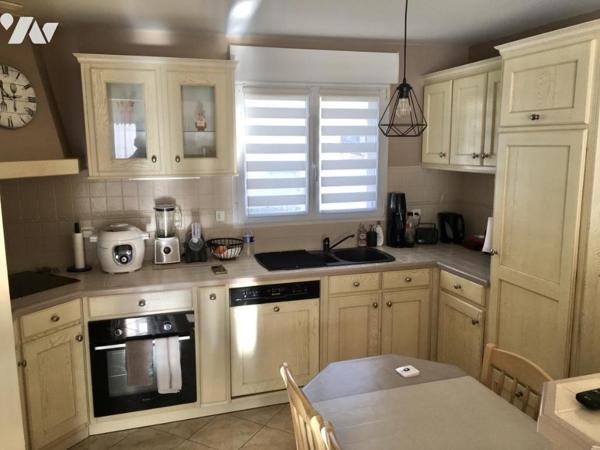 SABLE SUR SARTHE - Qtier de Gastines - PAVILLON INDIVIDUEL 4 ch en exclusivité réf :CC2147