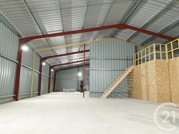 à vendre  360 m2 COURLON SUR YONNE - 89