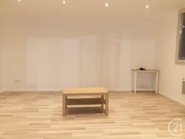 à vendre  360 m2 COURLON SUR YONNE - 89