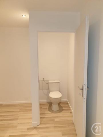 à vendre  360 m2 COURLON SUR YONNE - 89
