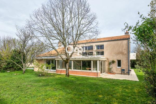 Maison à vendre    6 pièces •  Niort