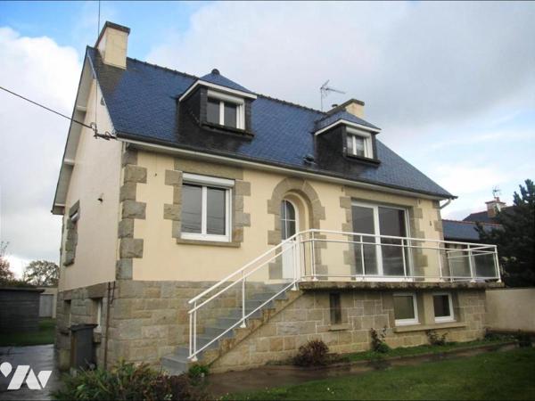 Maison avec grand terrain et dépendance - Notre-Dame du Guildo