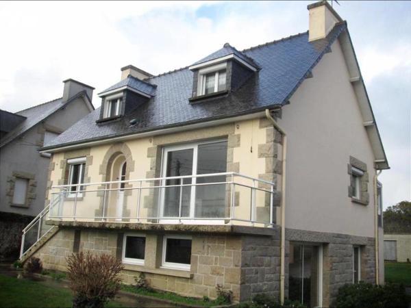 Maison avec grand terrain et dépendance - Notre-Dame du Guildo