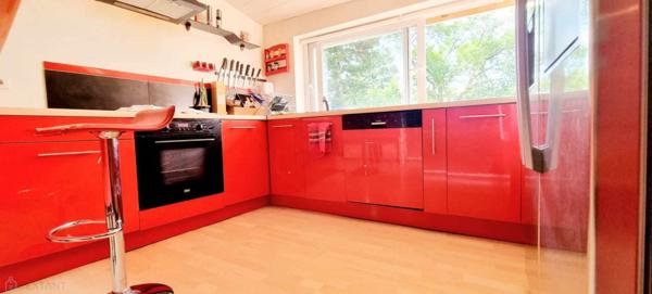 MAISON DE BOURG AUX CHARMES BUCOLIQUES