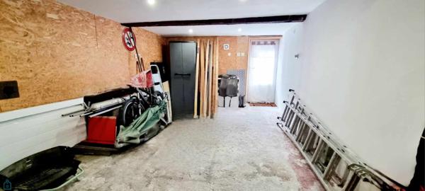 MAISON DE BOURG AUX CHARMES BUCOLIQUES