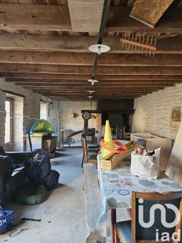 Maison de campagne 8 pièces de 276 m² à Villefagnan (16240)