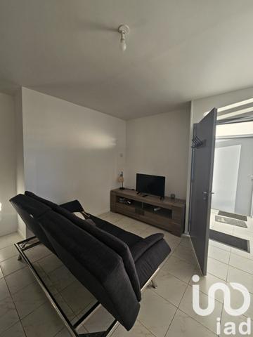 Maison de campagne 8 pièces de 276 m² à Villefagnan (16240)