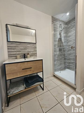 Maison de campagne 8 pièces de 276 m² à Villefagnan (16240)