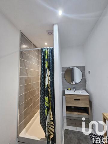 Maison de campagne 8 pièces de 276 m² à Villefagnan (16240)