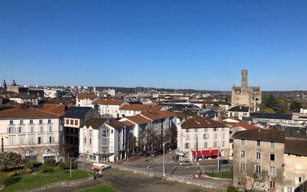 Appartement à vendre    3 pièces • 98,44 m2 Limoges