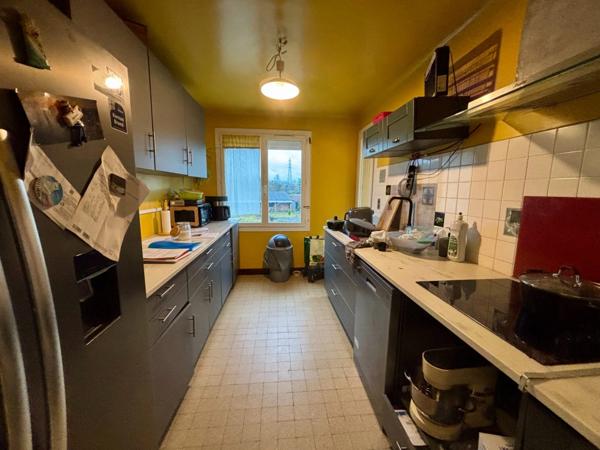 Maison familiale 4 chambres avec garage, piscine et terrain de 1 200 m² – Caussade (82)