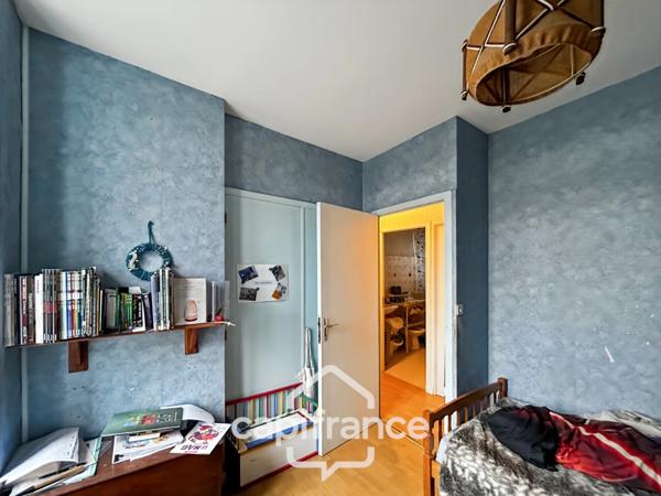 Authentique maison en pierre 10 pièces 220m² avec dépendances et parc arboré