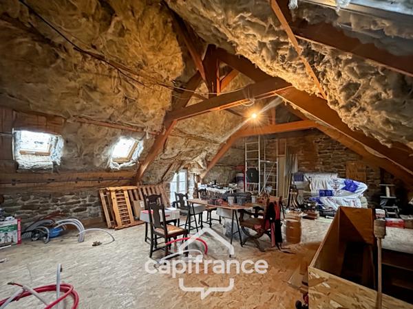 Authentique maison en pierre 10 pièces 220m² avec dépendances et parc arboré