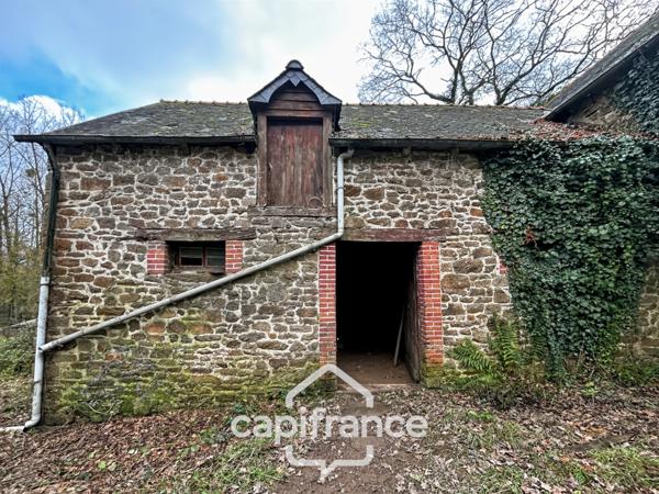 Authentique maison en pierre 10 pièces 220m² avec dépendances et parc arboré