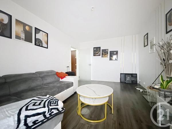 Appartement F2 à vendre  2 pièces - 47 m 2   MELUN  - 77
