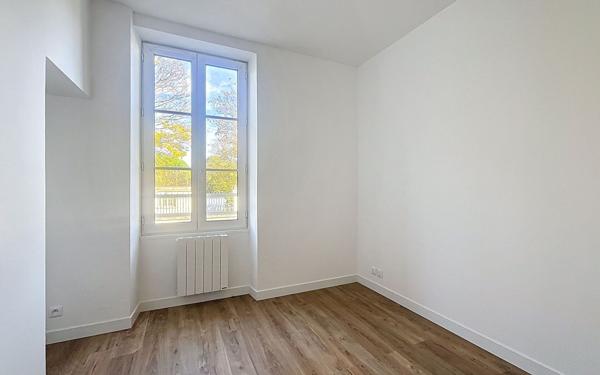 Appartement à vendre    3 pièces • 54,30 m2 La Rochelle