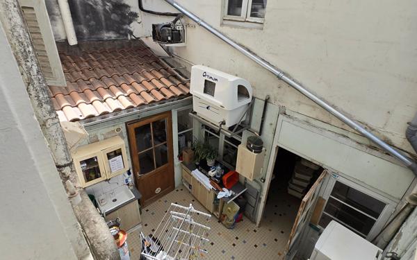 Immeuble à vendre    4 pièces •  Rochefort