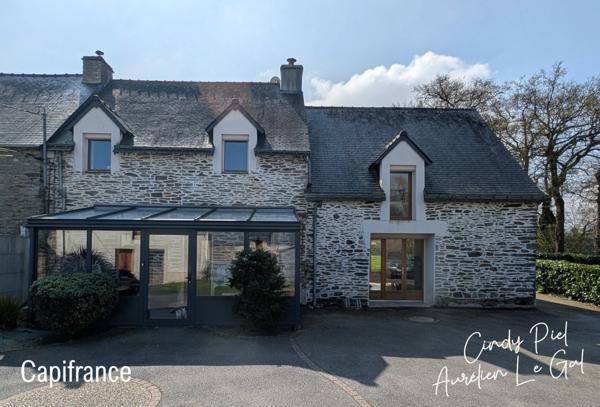 🏡 Longère familiale – 4 chambres – 2700 m² de terrain arboré – 5 min de Ploërmel / 25 min de Vannes