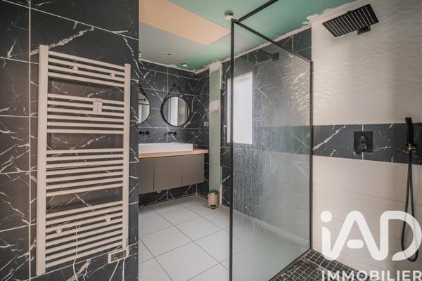 Maison à vendre 7 pièces 264 m² Seyssins