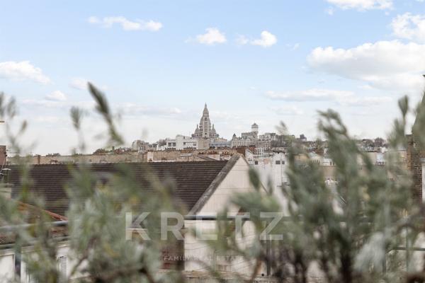 Paris 18ème - Duplex dernier étage - Jules Joffrin - Appartement avec Rooftop en excellent état