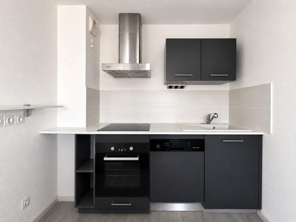 Appartement
         2 pièces
        - 42 m² Exclusivité 160 000 € *
