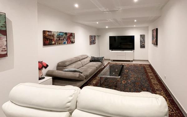 Maison à vendre    7 pièces • 372 m2 Mougins