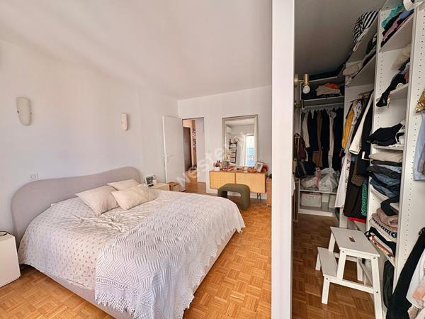 Appartement Marseille  7ème Saint Victor  3 pièce(s) 84 m² Cave Balcon
