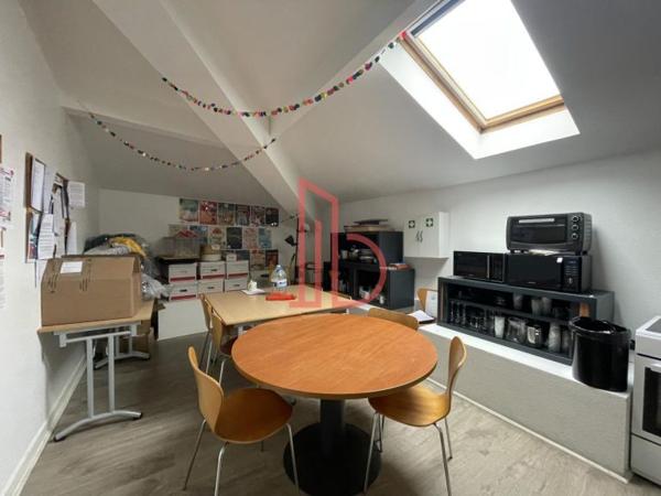 Bureau de 284 m² à louer à Bordeaux Centre